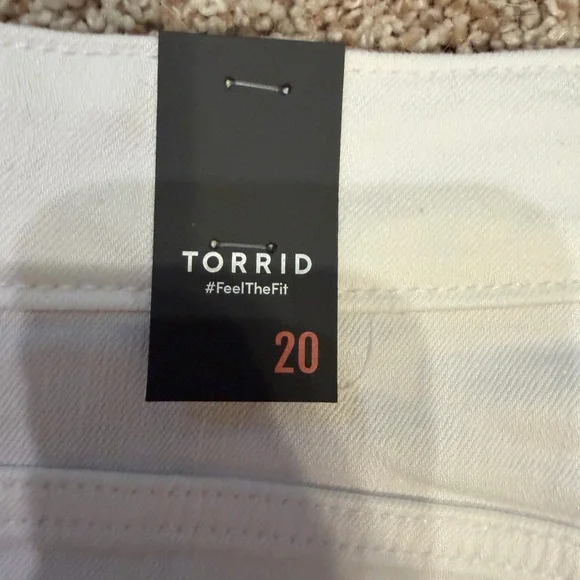 Torrid Off-White Jean Shorts - Picture 2 of 4